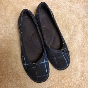 Comfy Naturalizer shoes